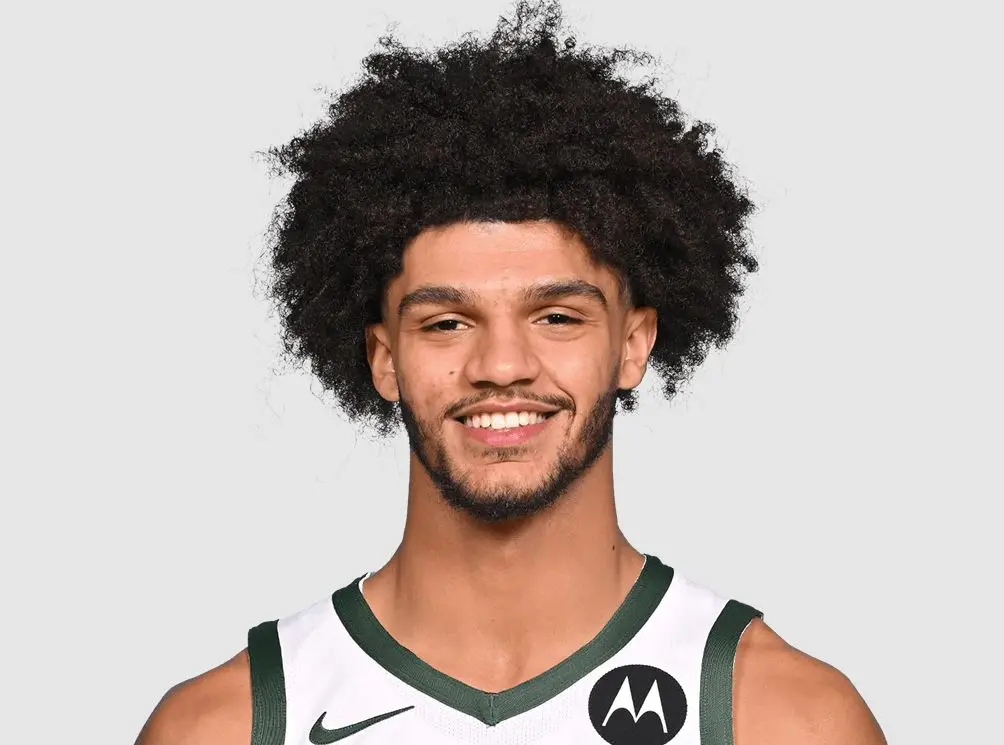 包含里尔加时末段战术微调Ming在热火比赛中精彩发挥，转会期密尔沃基雄鹿调整名单以备意甲看傻球迷的词条